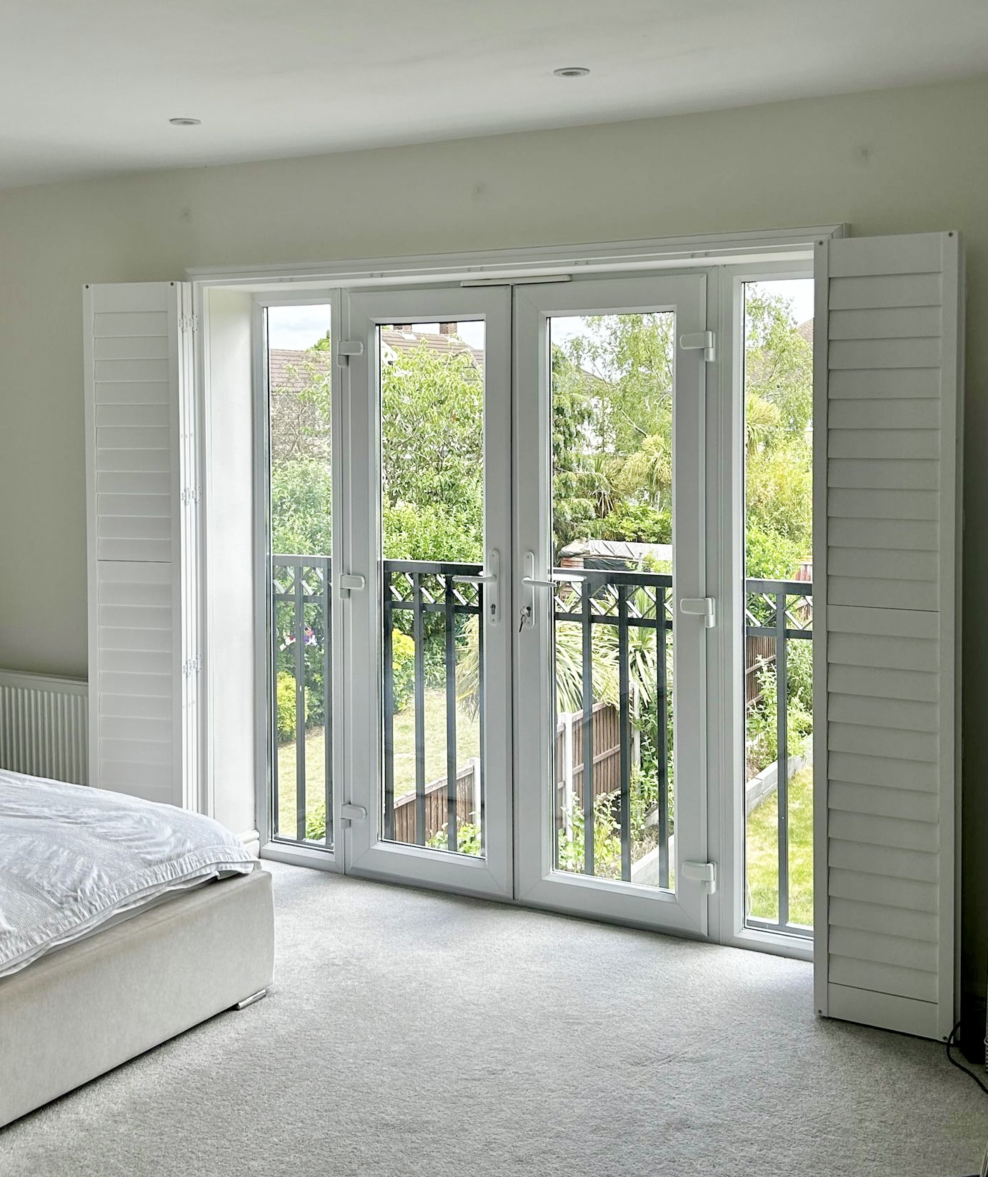 door shutters enfiled